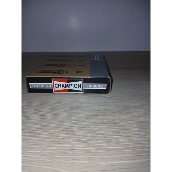 Set Of 4 Champion Copper Plus Spark Plugs 835 UL81C Federal-Mogul 2017 New - Picture 10 of 16